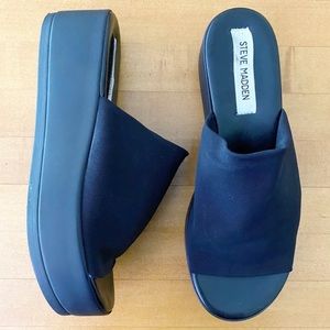 Steve Madden Y2K slinky platform sandals